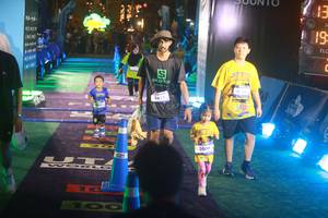 BIB: 100, 3613, 300, 713
                            <button type="button" onclick="openModal(26275353)" class="btn btn-primary btn-sm float-right btn-popup" data-toggle="modal" data-target=".modal-high-quality">
                        <i class="fas fa-shopping-cart"></i> Add to Cart
                    </button>
                                            <button type="button" onclick="isThisMe(26275353, true)" class="btn btn-success btn-sm float-right btn-popup btn-isme hidden" data-toggle="tooltip" data-placement="bottom" title="นี่คือรูปของคุณใช่ไหม คลิกที่นี่เพื่อเอาเข้าอัลบั้ม">
                        <i class="fas fa-plus"></i> Add to album
                    </button>
                    <button type="button" onclick="isThisMe(26275353, false)" class="btn btn-warning btn-sm float-right btn-popup btn-isnotme hidden">
                        <i class="fas fa-ban"></i> Remove from album
                    </button>